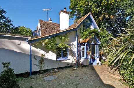 well-cottage-front